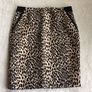 New Leopard Print Skirt With Pockets Size 4